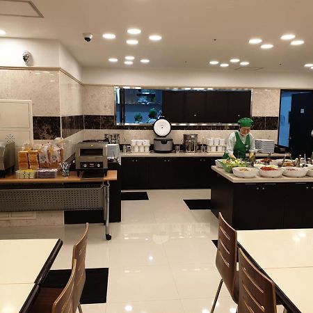 Toyoko Inn Seoul Yeongdeungpo Экстерьер фото